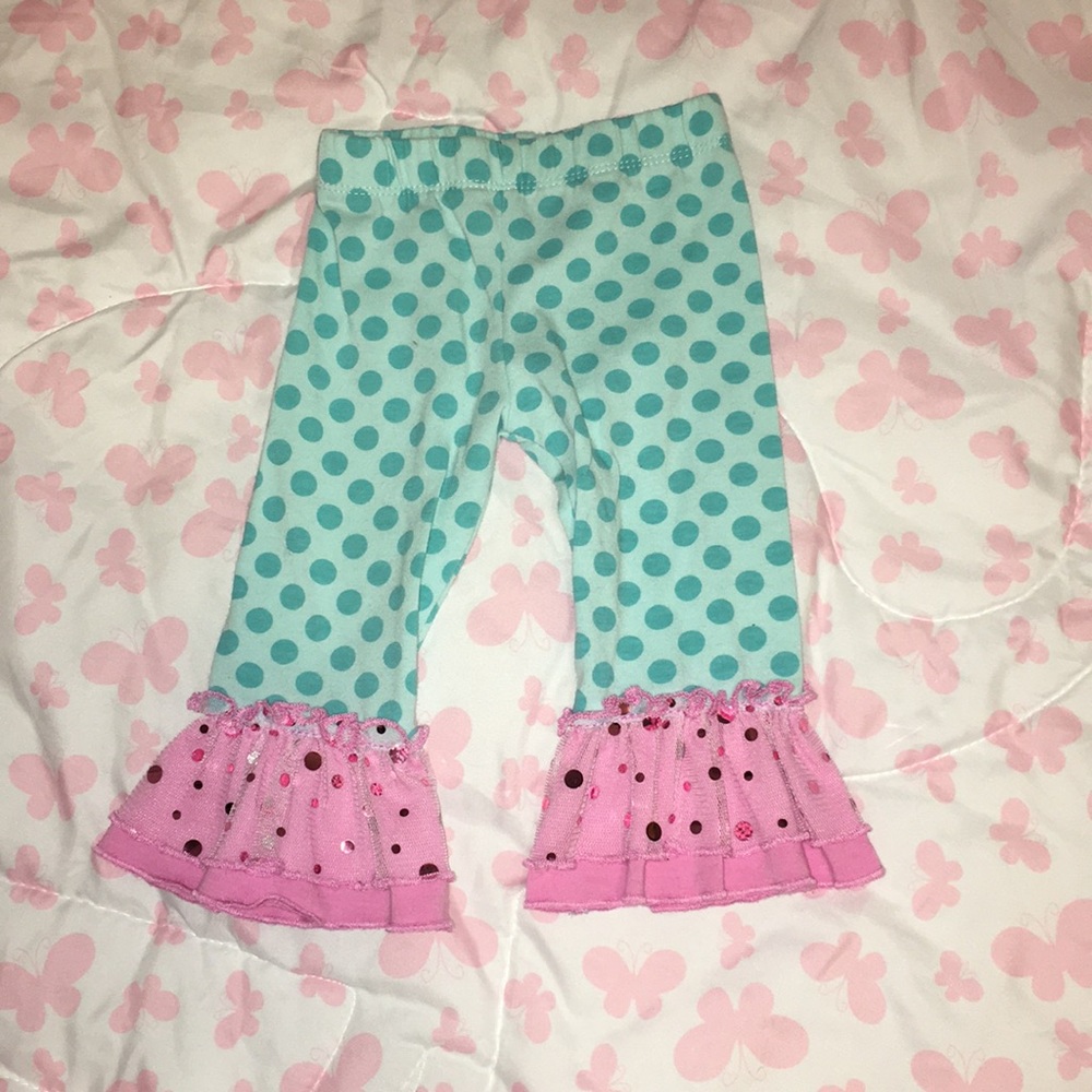Rare Edition Christmas Outfit for baby girl 💚❤️ - Picture 3 of 4